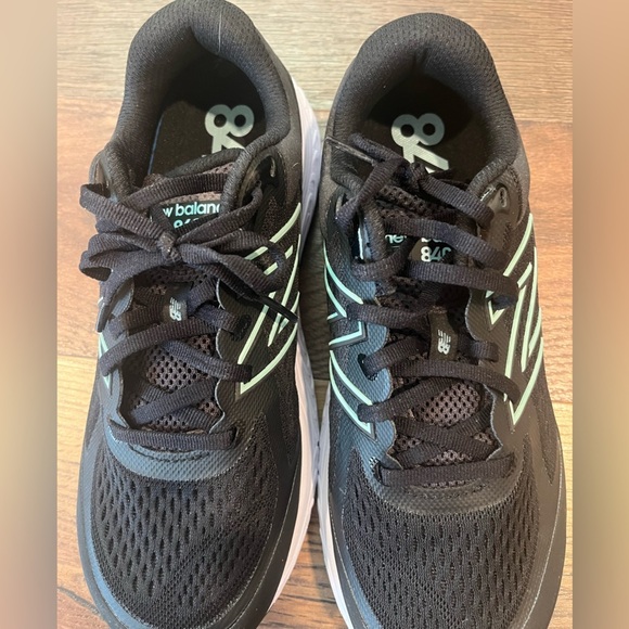 New Balance Women's 840 V5 Running Shoe; Size 9 - Picture 5 of 9